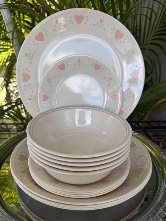 Corelle Other - Corelle FOREVER YOURS Dinnerware Set of 15 for 5 People, 10.25” Plates & Bowls
